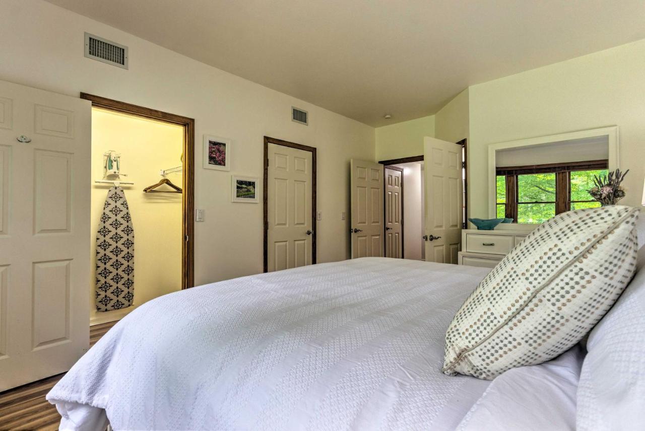 Mountain Air Condo With View In Blue Ridge Mountains Burnsville Bagian luar foto
