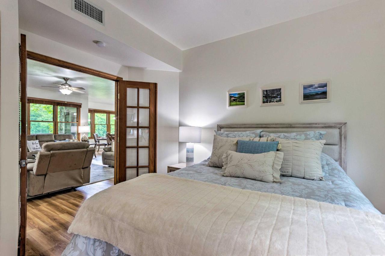 Mountain Air Condo With View In Blue Ridge Mountains Burnsville Bagian luar foto